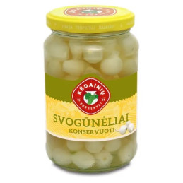 Konservuoti svogūnėliai...