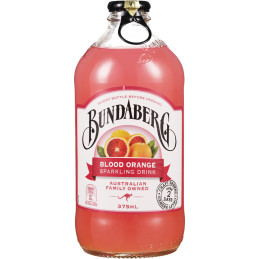 Gazuotas gėrimas Bundaberg...